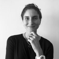 Directora- Ana Clara Bustelo
